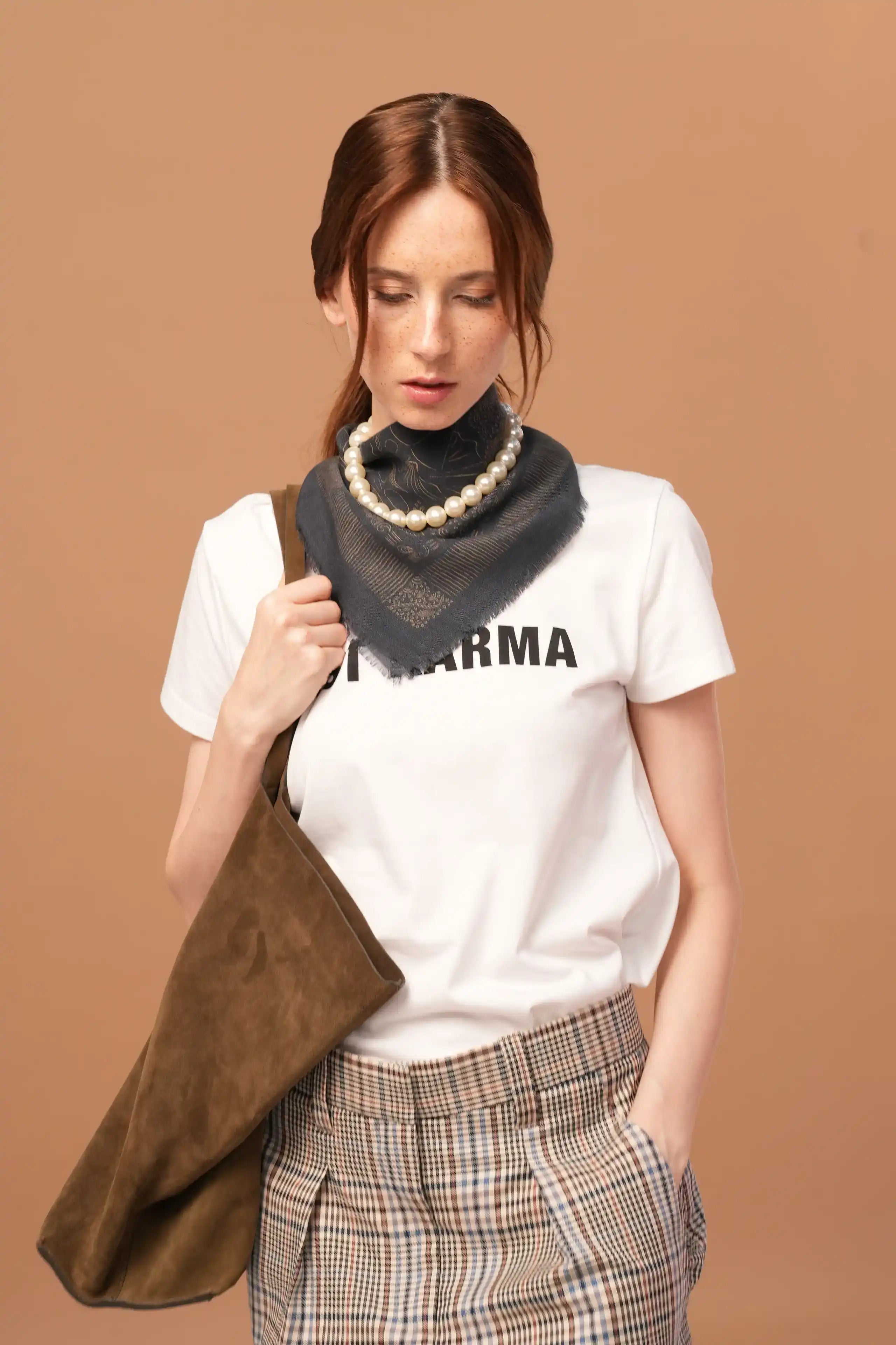 La Mer Subtle Navy and Golden